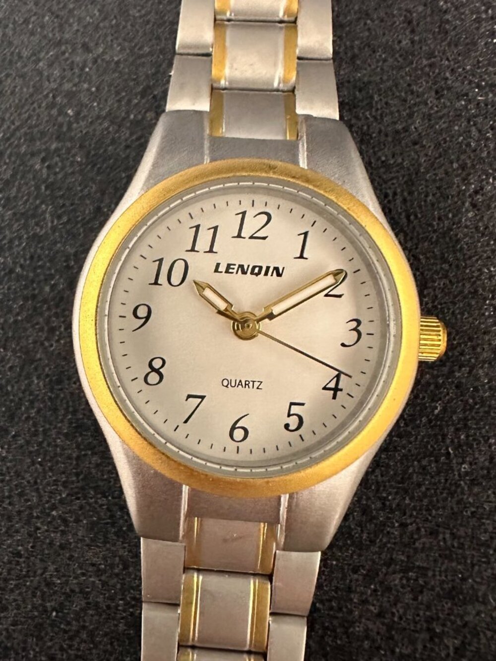 Lenqin Watch Women Two Tone Silver Gold White Dial Round 25MM New Battery 6.5"